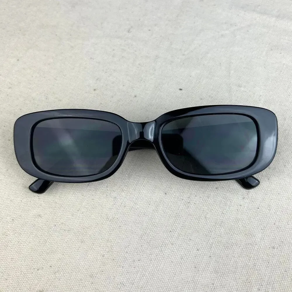 Vintage Y2K surfer style black rounded squared sunglasses cyber grunge techno